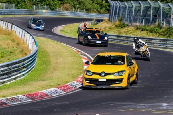 Touristenfahrten auf der Nürburgring-Nordschleife.  Foto: Auto-Medienportal.Net/Nürburgring